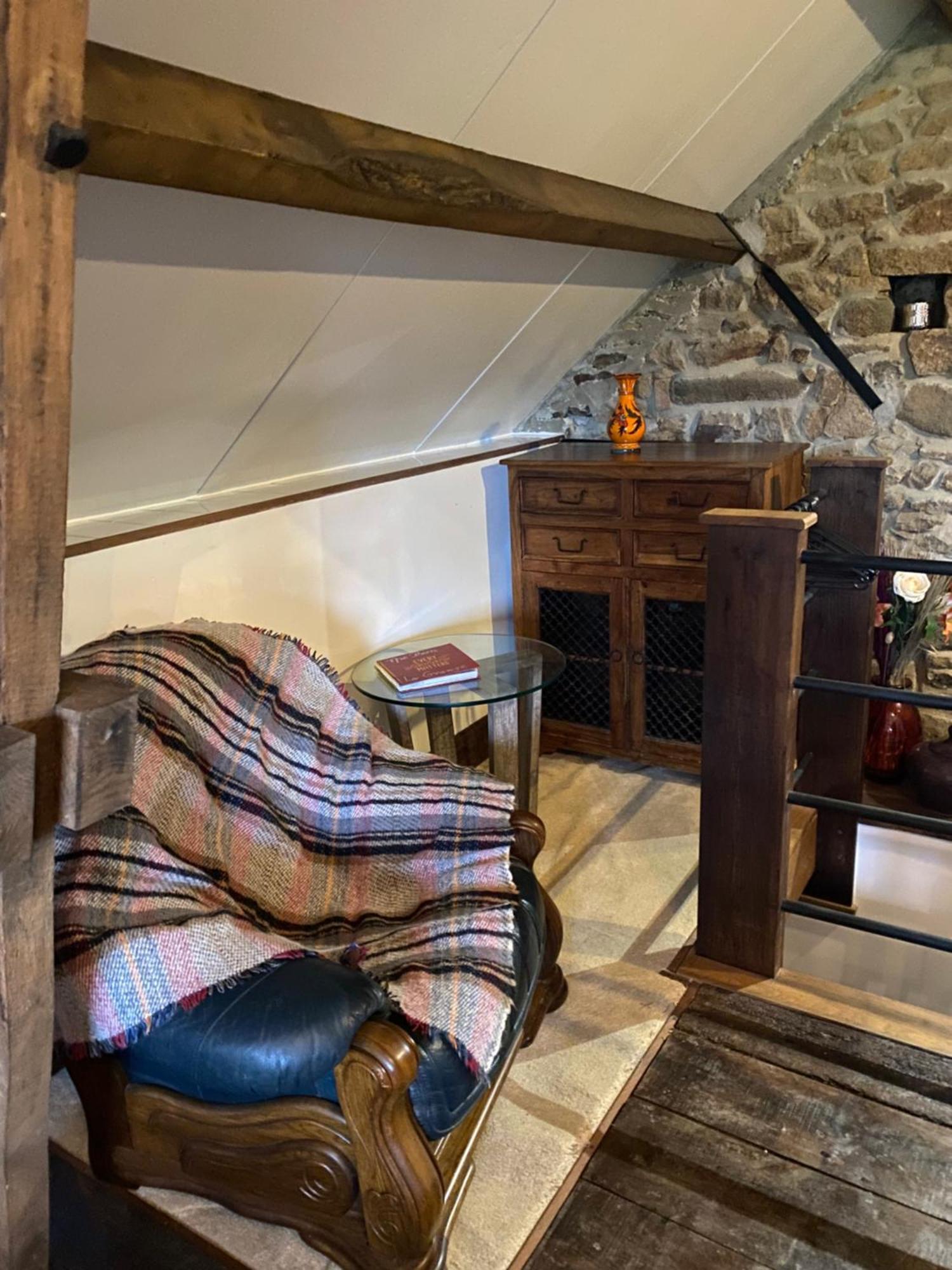 Holiday home Spacious, Rustic Space For 2 Persons Saint-Cyr-du-Bailleul